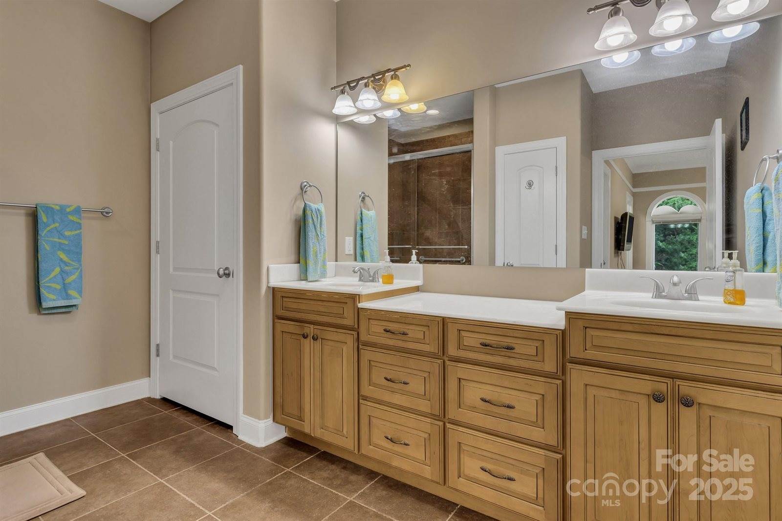 44 Pacifico Drive, Asheville, NC 28806