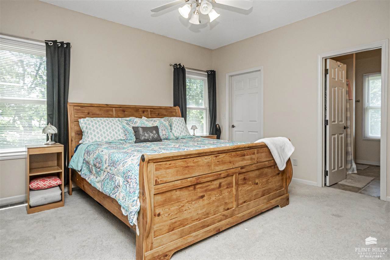 3033 Irene Circle, Manhattan, KS 66502