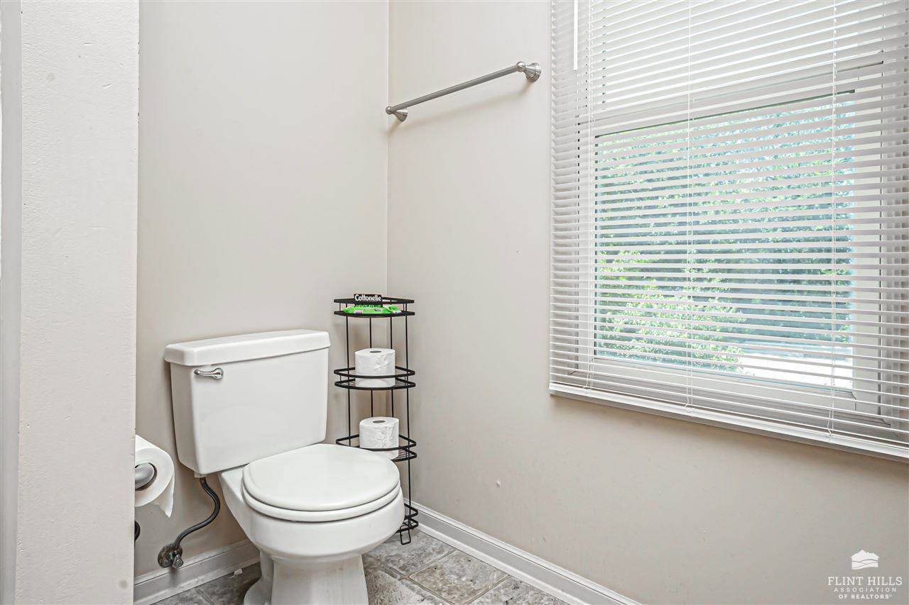 3033 Irene Circle, Manhattan, KS 66502