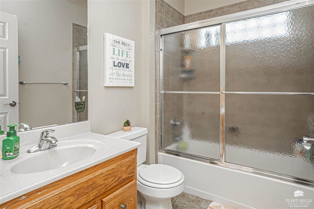 3033 Irene Circle, Manhattan, KS 66502