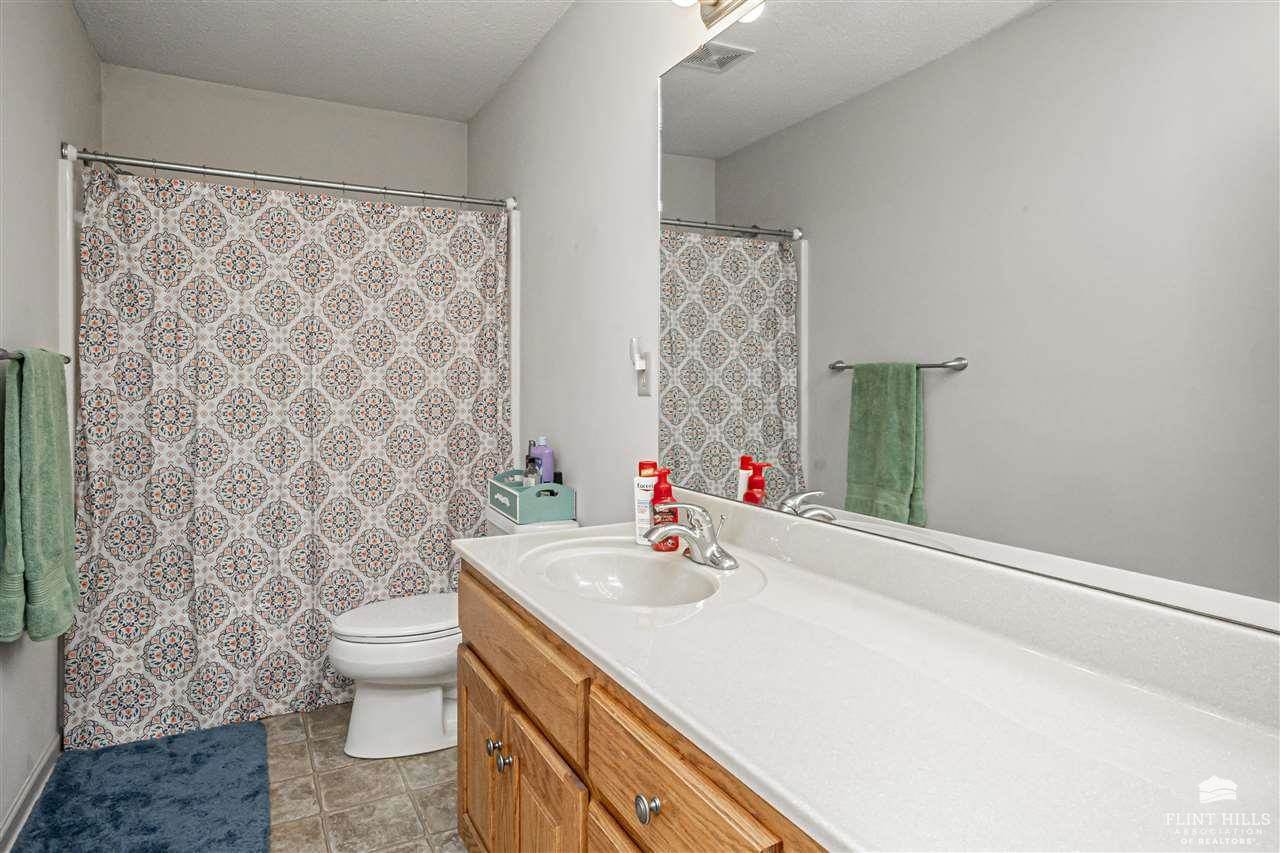 3033 Irene Circle, Manhattan, KS 66502