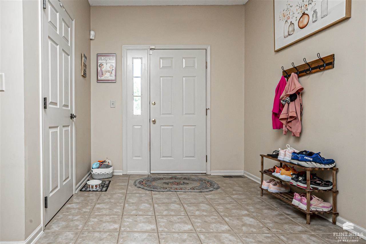 3033 Irene Circle, Manhattan, KS 66502