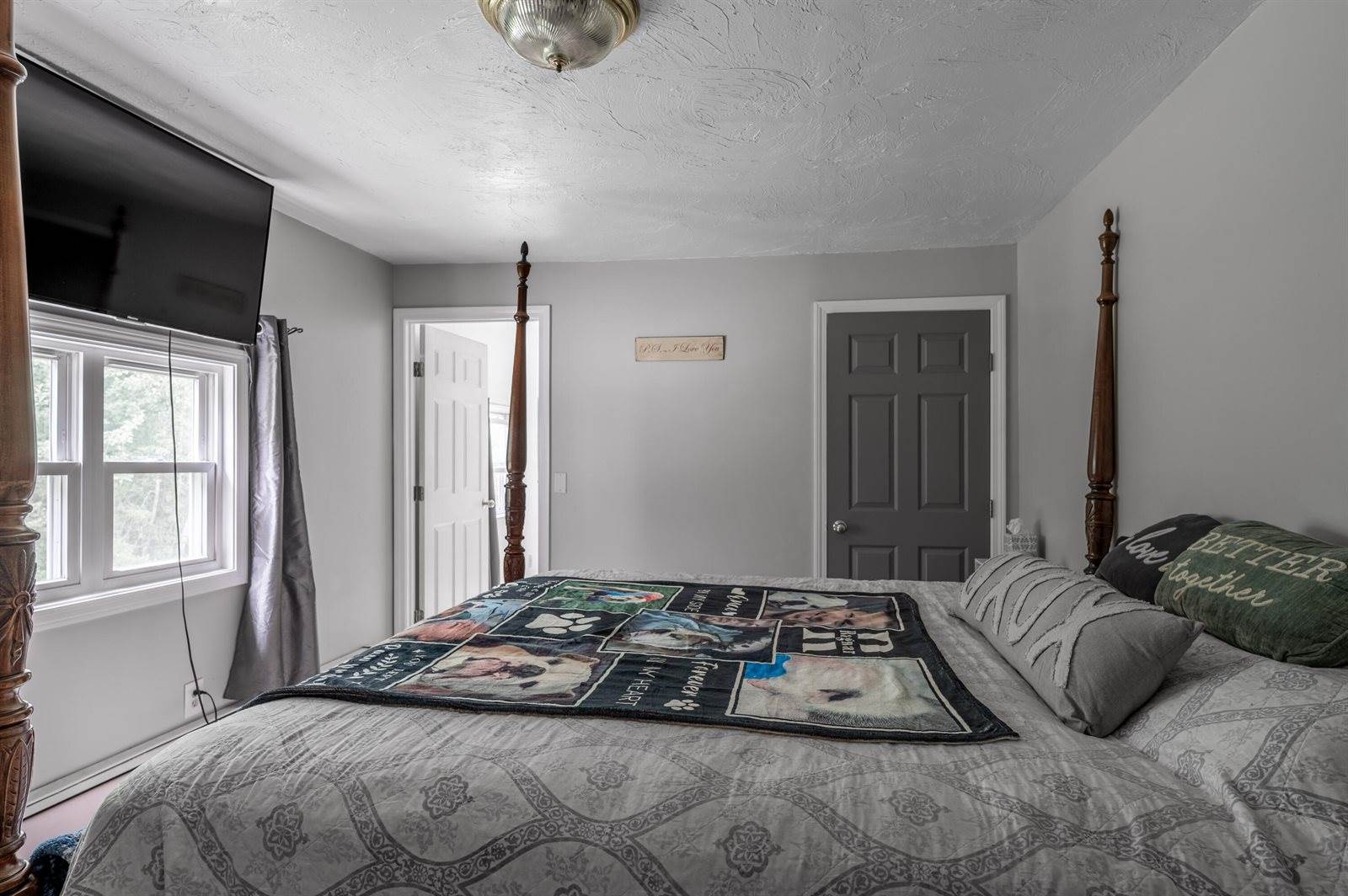 230 West Old Main Road, Lowell, ME 04493