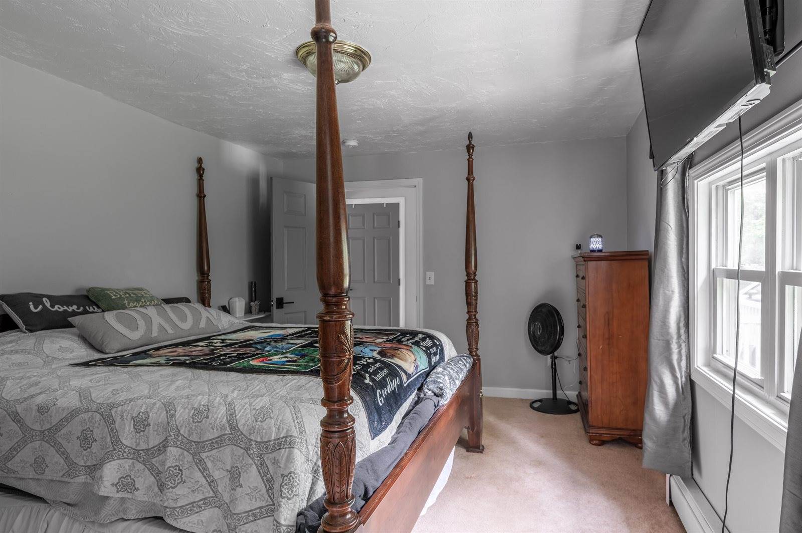 230 West Old Main Road, Lowell, ME 04493