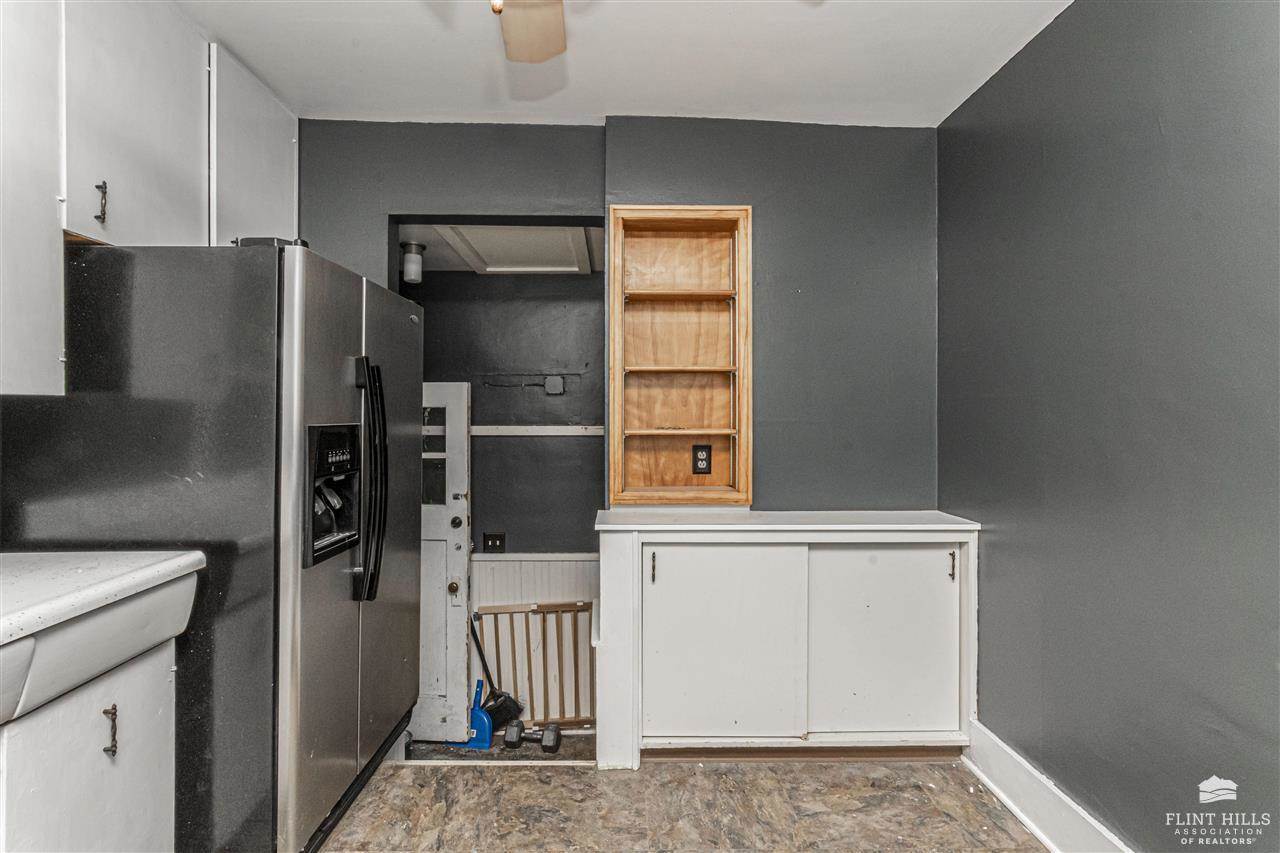 317 NE 9th Street, Abilene, KS 67410