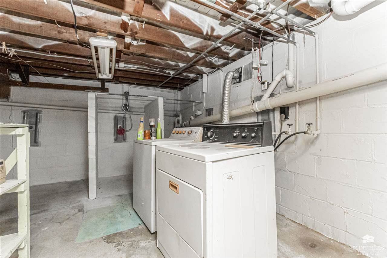 317 NE 9th Street, Abilene, KS 67410