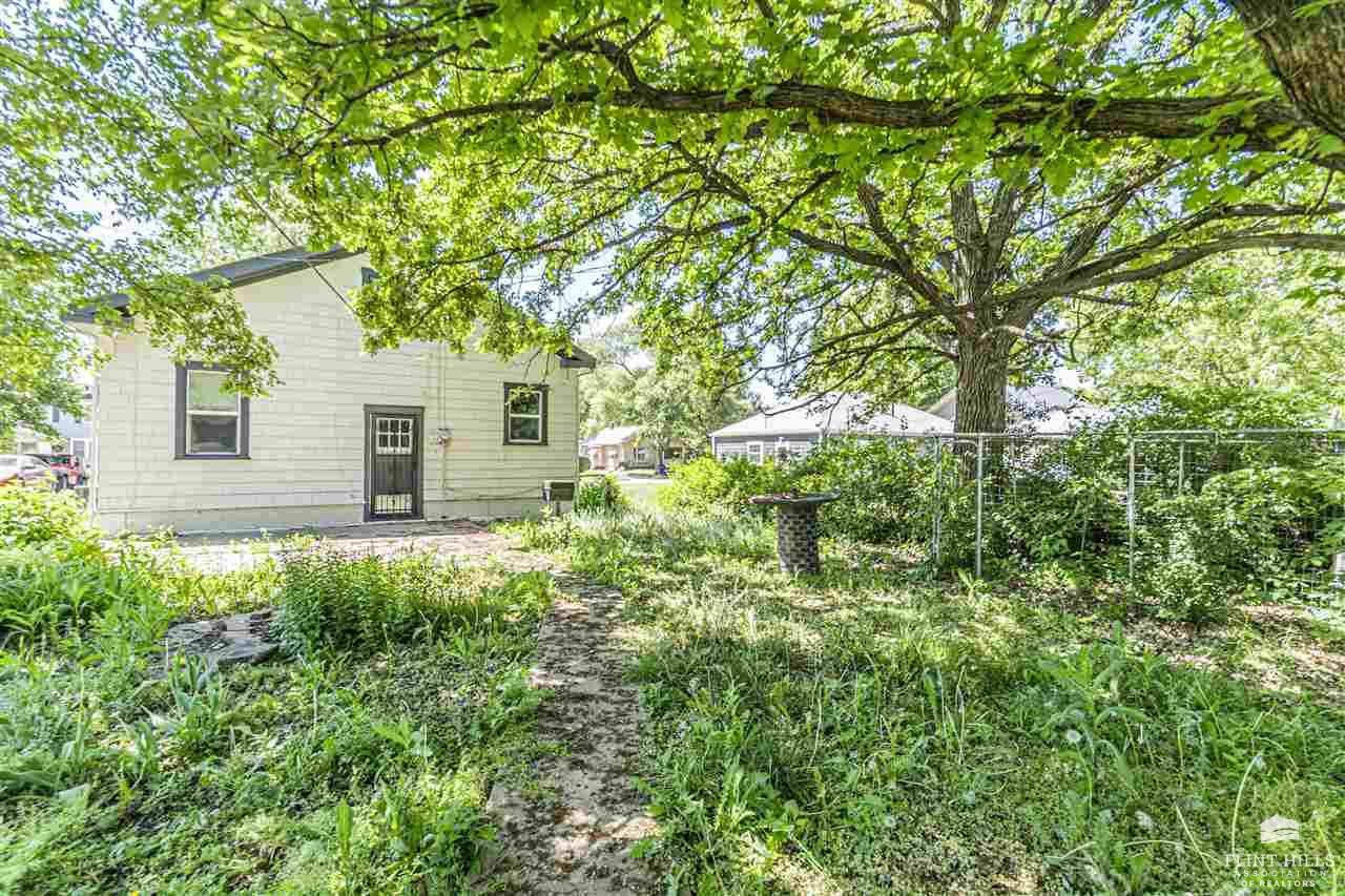 317 NE 9th Street, Abilene, KS 67410