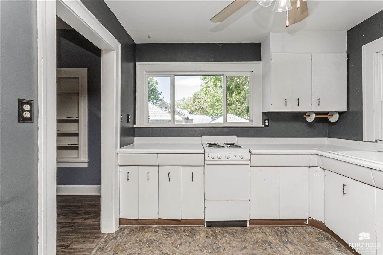 317 NE 9th Street, Abilene, KS 67410