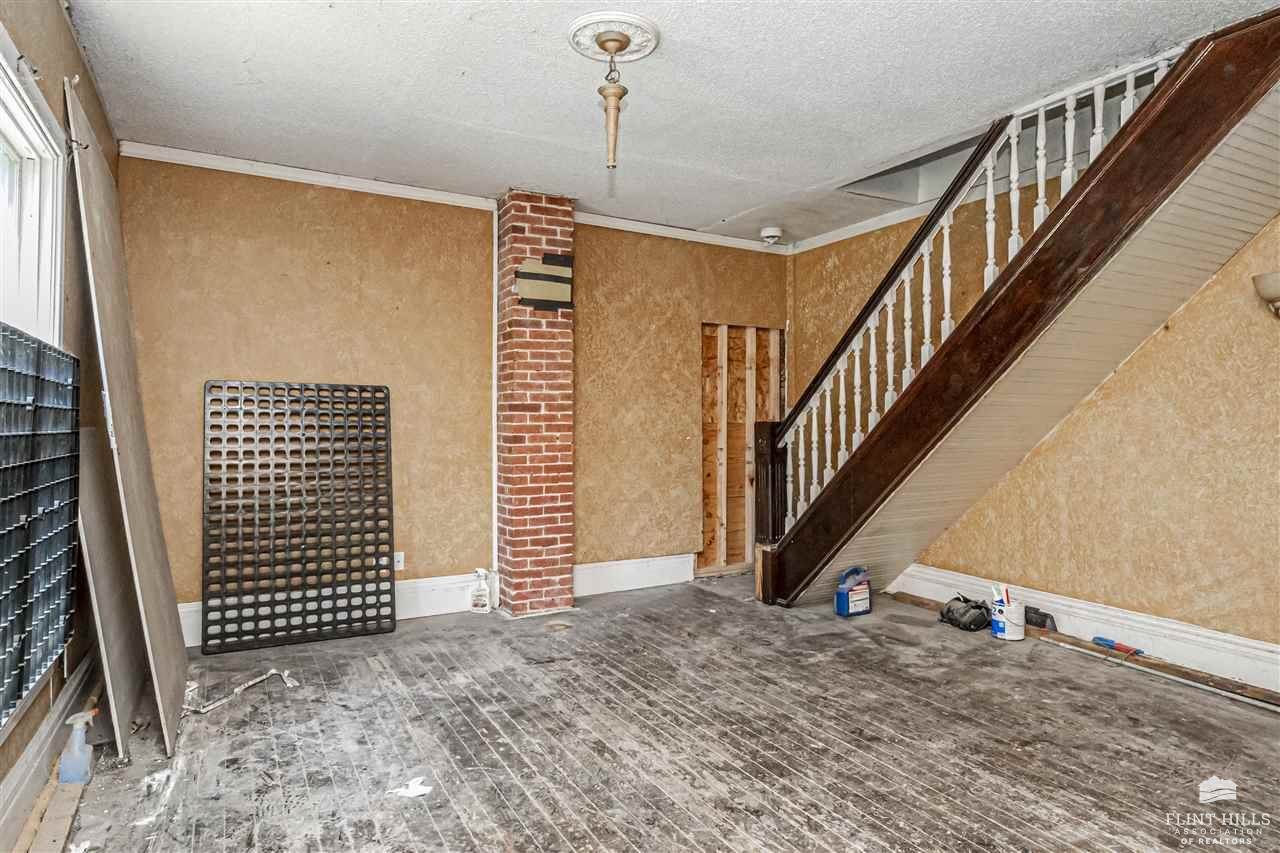 124 West Chestnut Street, Junction City, KS 66441