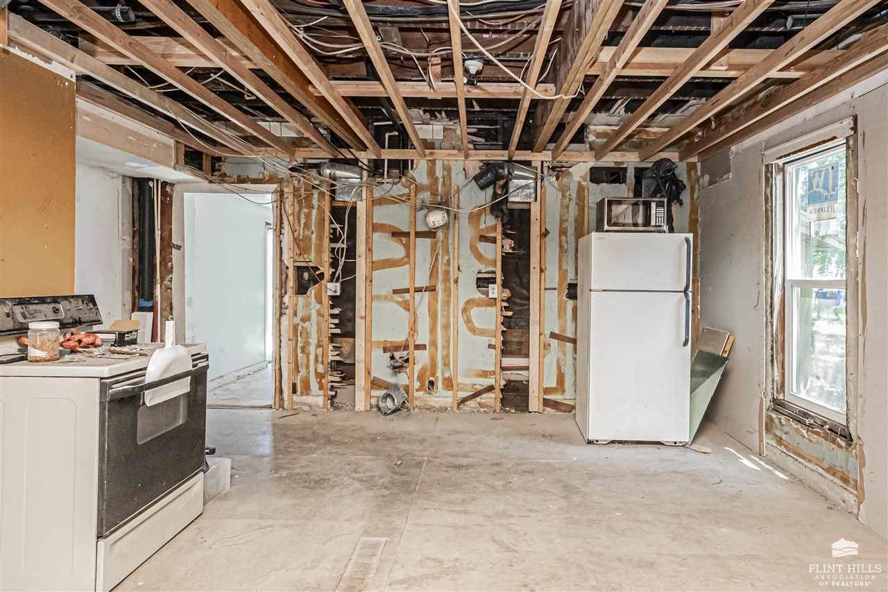 124 West Chestnut Street, Junction City, KS 66441