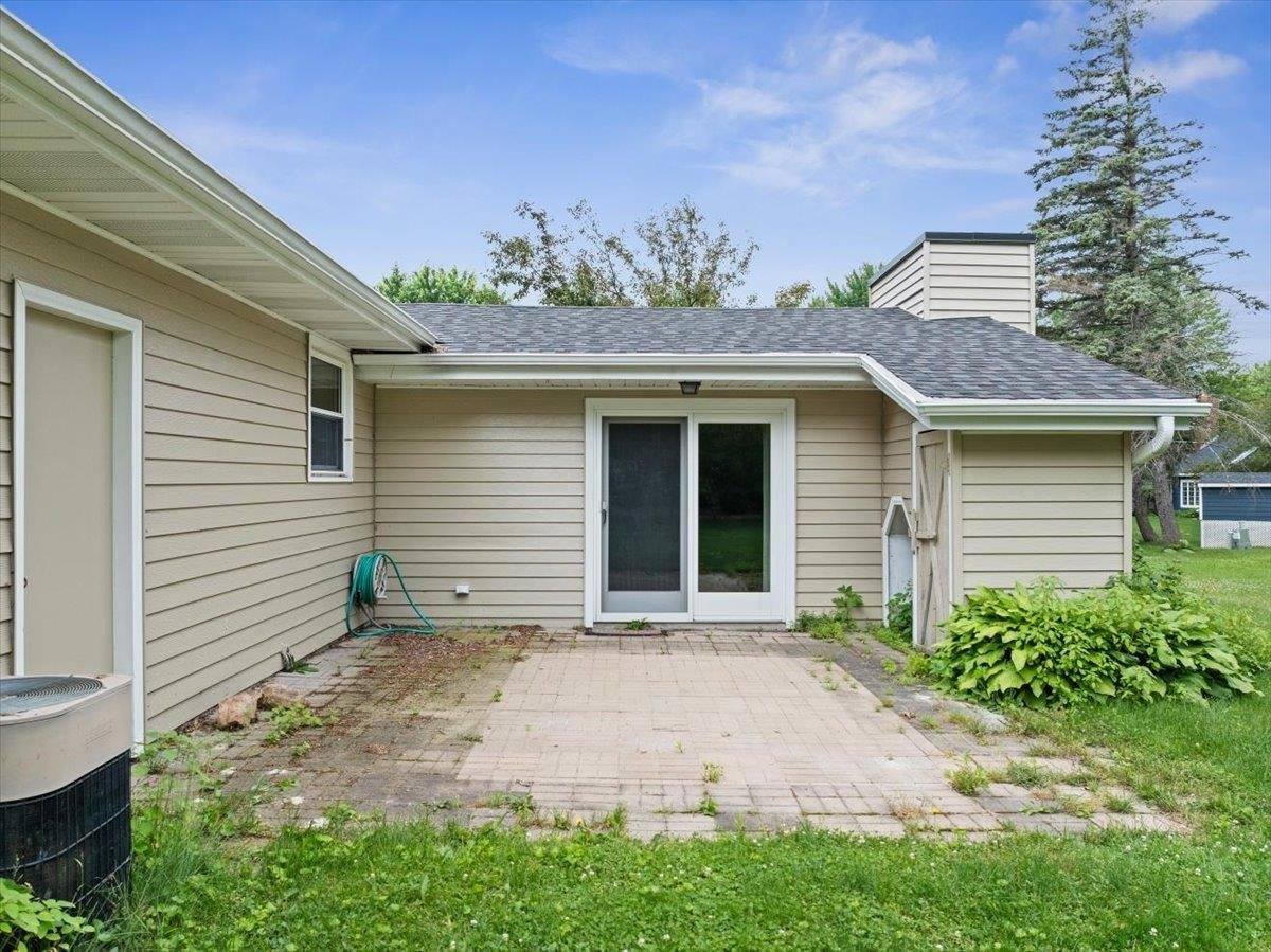 1111 W Blodgett Street, Marshfield, WI 54449
