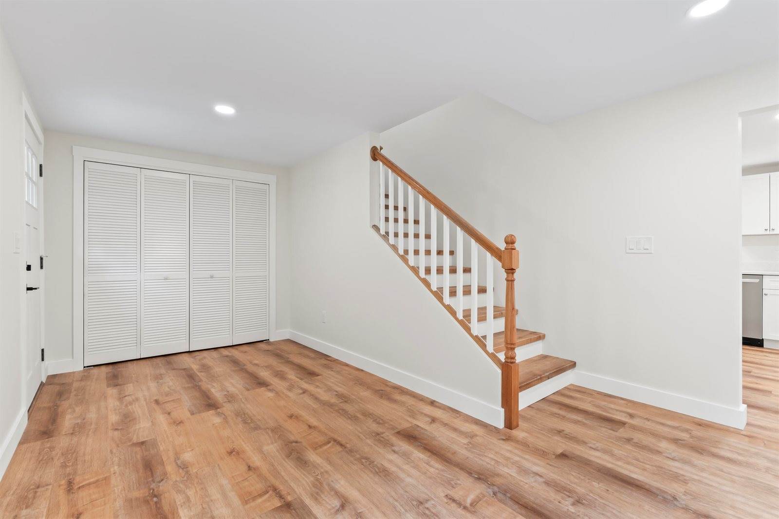 710 High Street, West Gardiner, ME 04345