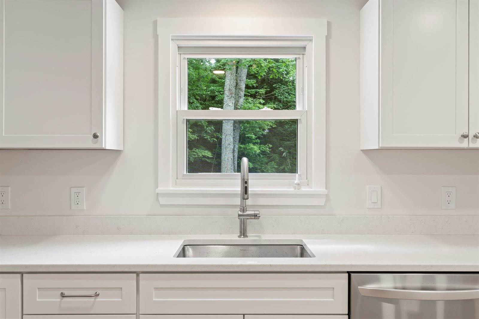 710 High Street, West Gardiner, ME 04345