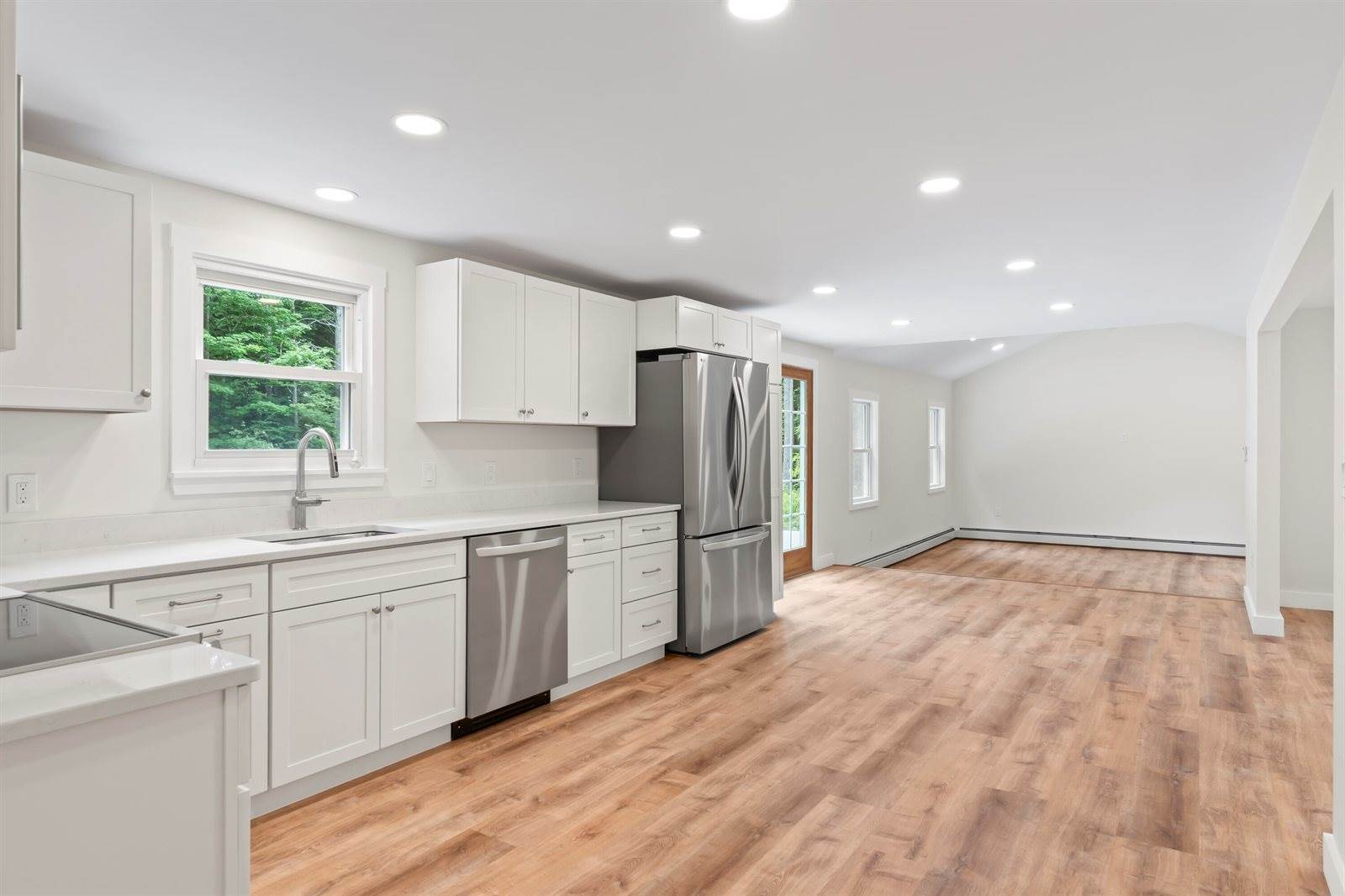 710 High Street, West Gardiner, ME 04345