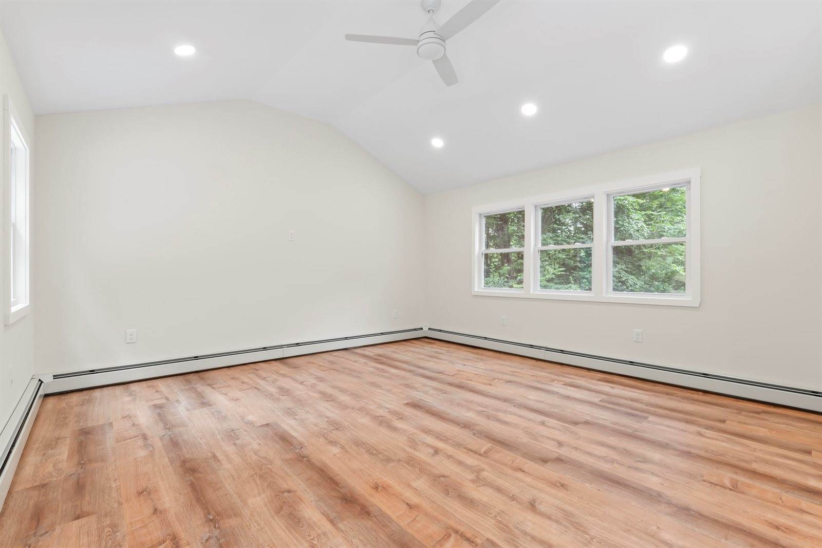 710 High Street, West Gardiner, ME 04345