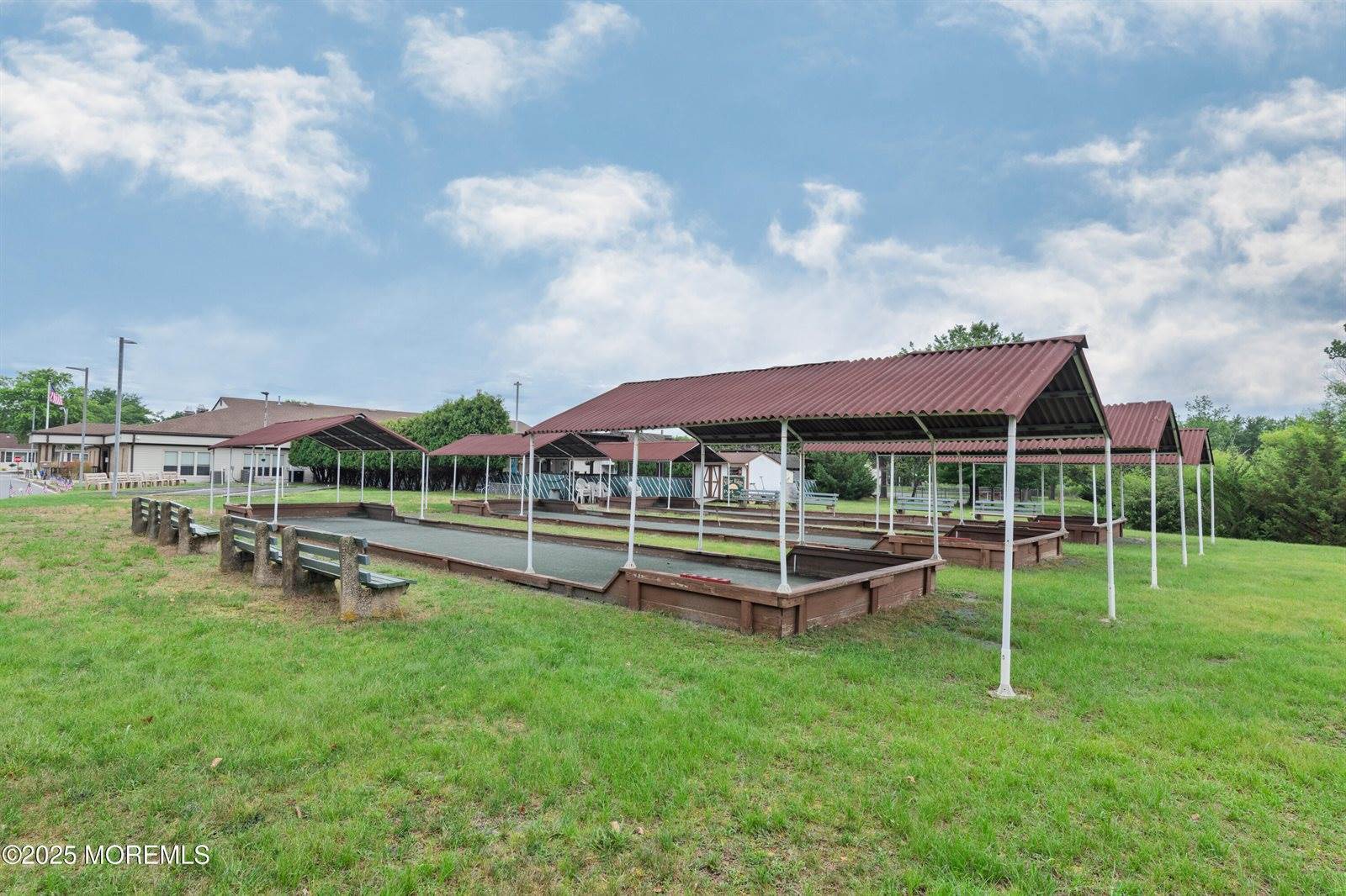 5 Bennington Drive, Toms River, NJ 08757