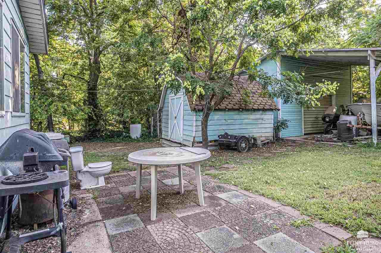 224 South Bluff Street, Enterprise, KS 67410