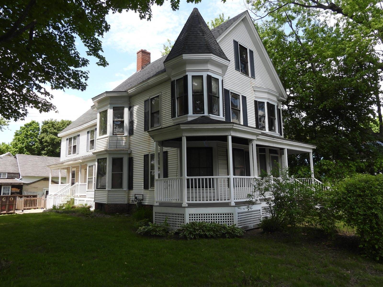65 High Street, Fairfield, ME 04937
