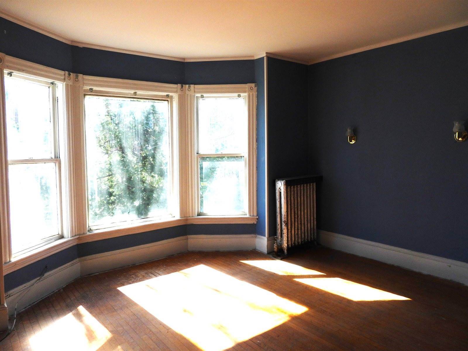 65 High Street, Fairfield, ME 04937