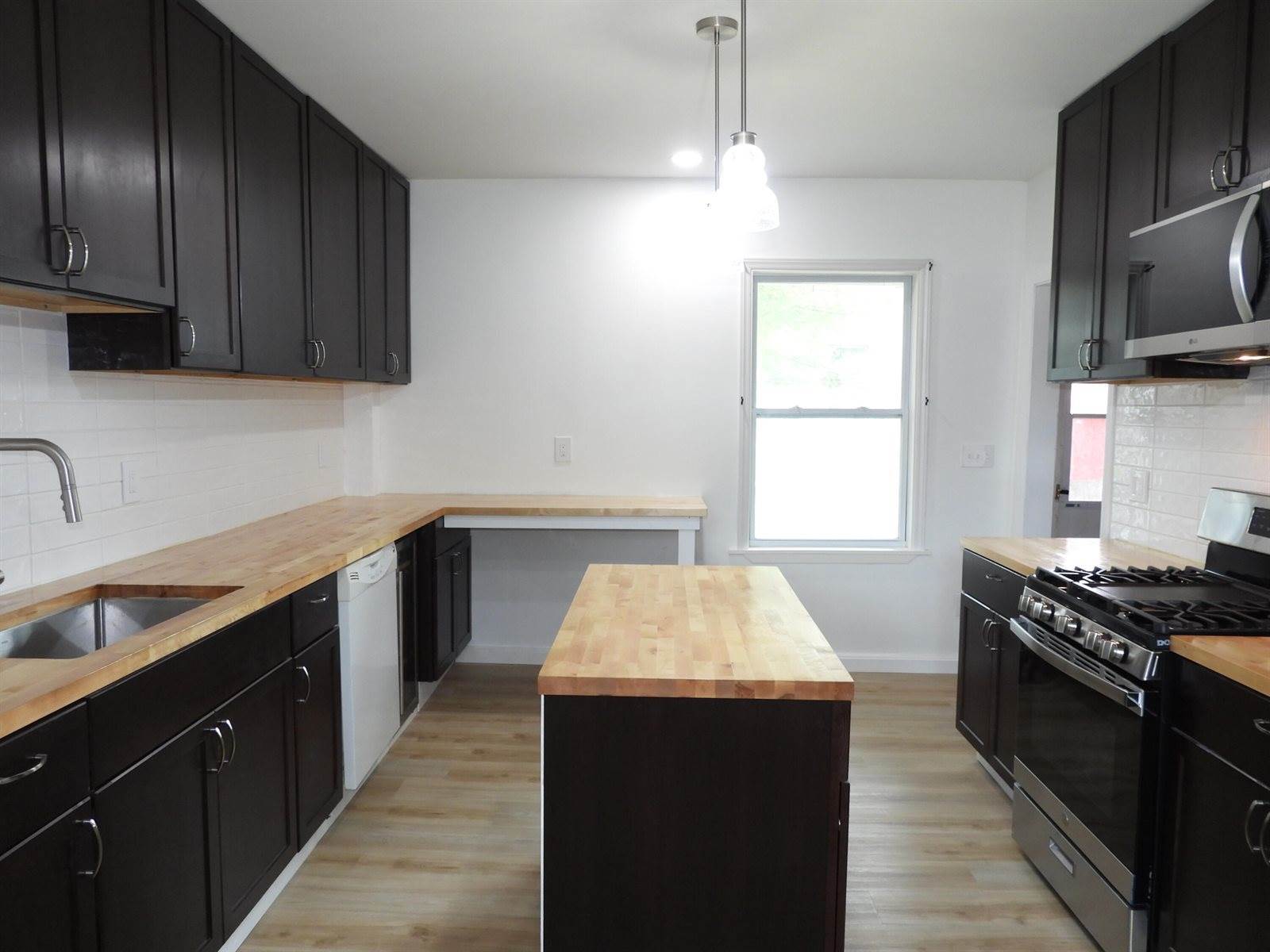 65 High Street, Fairfield, ME 04937