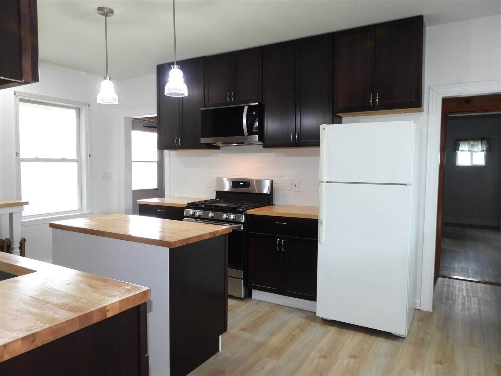 65 High Street, Fairfield, ME 04937