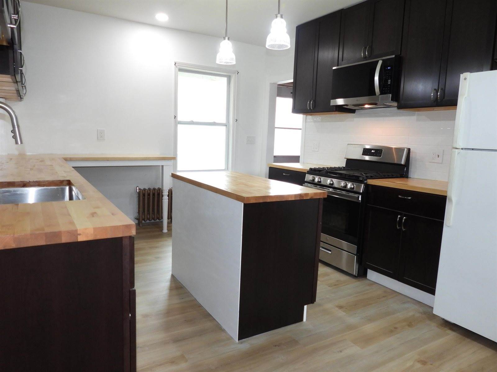 65 High Street, Fairfield, ME 04937