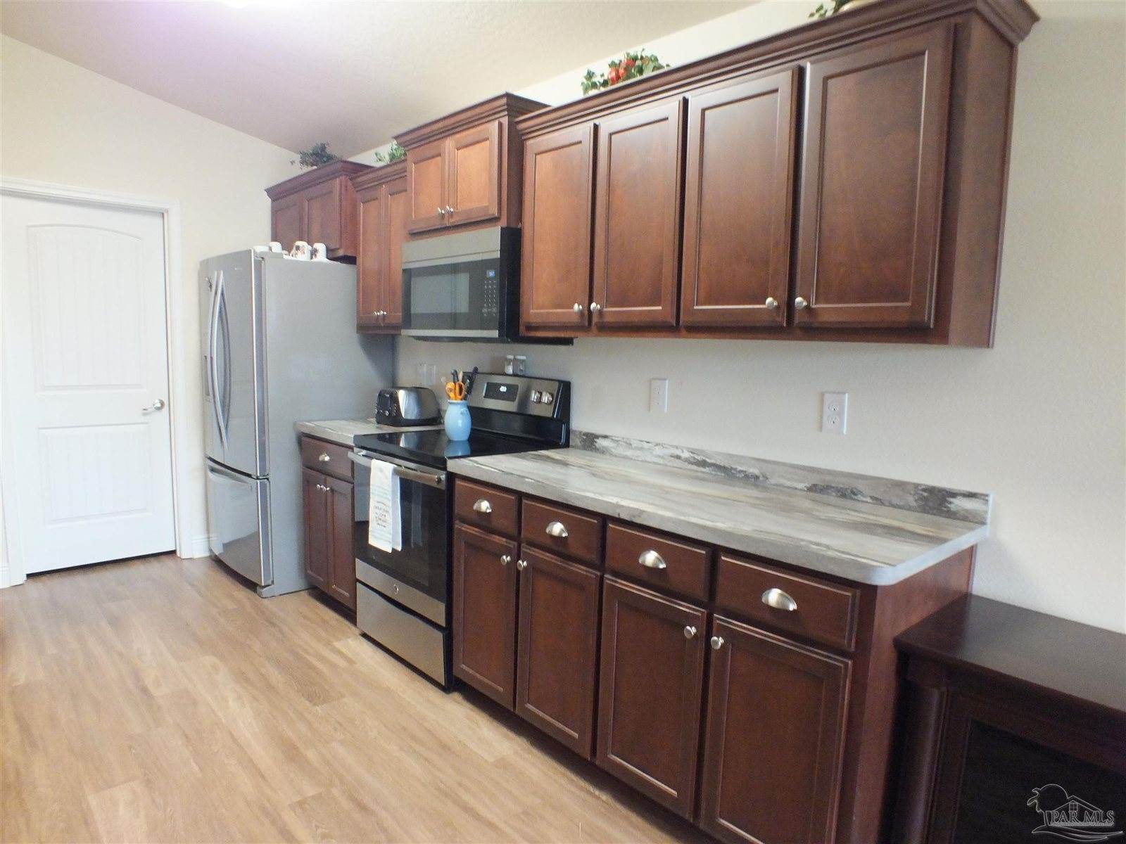 4441 Fiske St, Pace, FL 32571