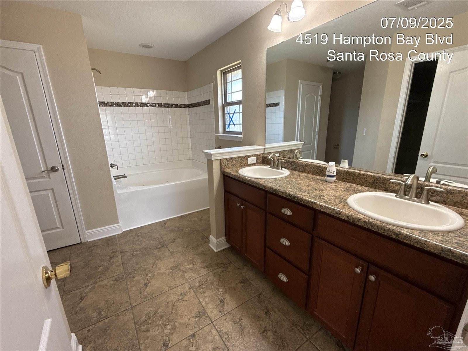 4519 Hampton Bay Blvd, Milton, FL 32583