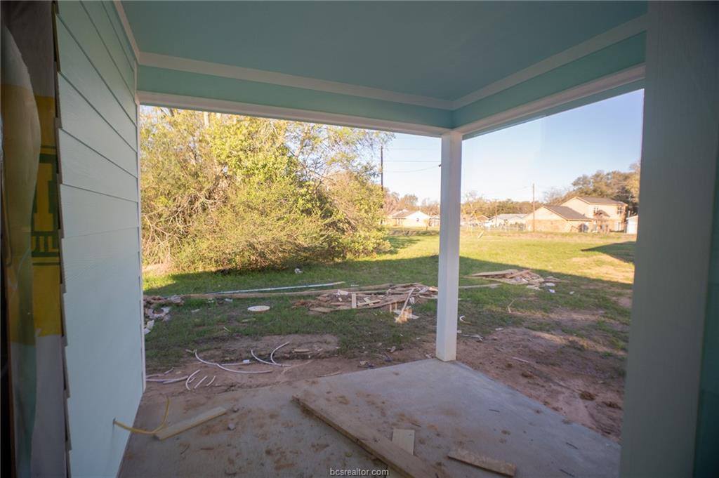 1704 Pine Street, Hearne, TX 77859