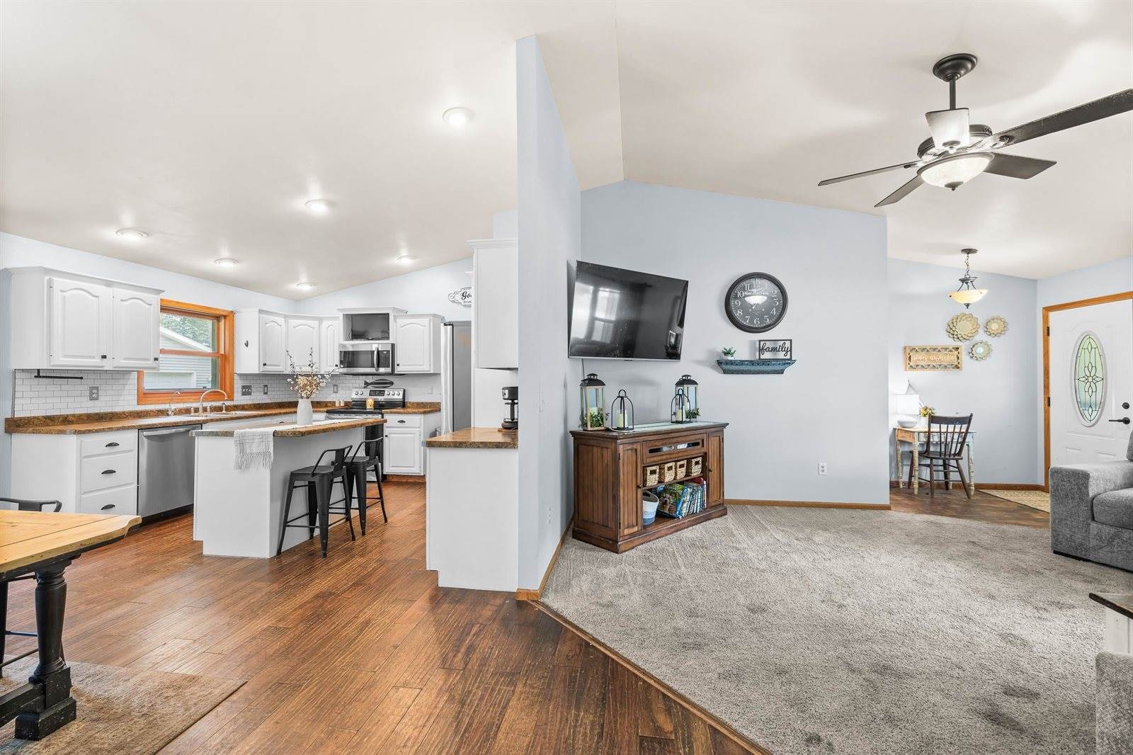 3261 Mirage Circle, Plover, WI 54467