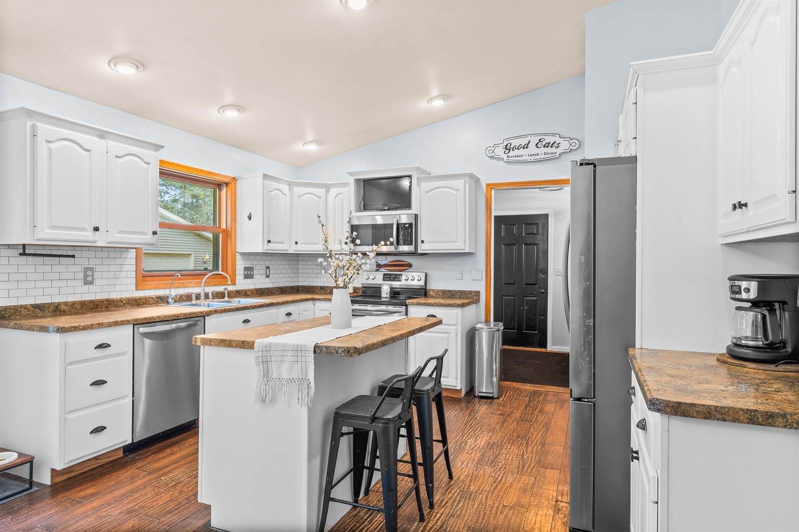 3261 Mirage Circle, Plover, WI 54467