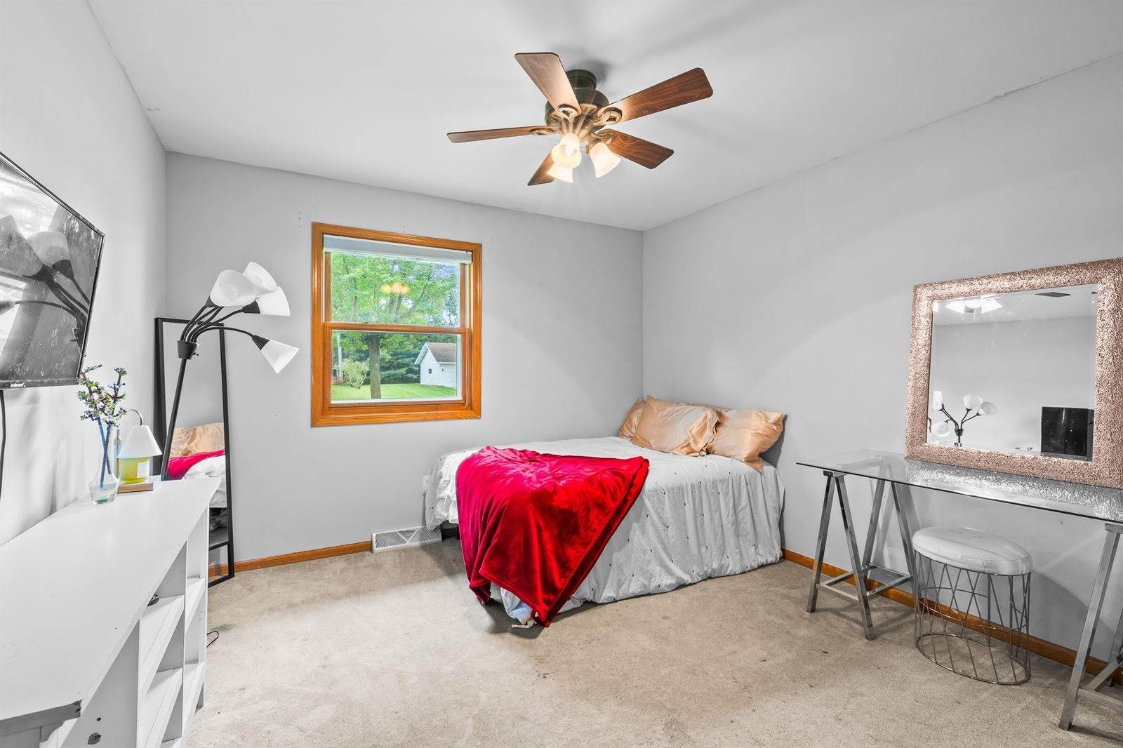 3261 Mirage Circle, Plover, WI 54467