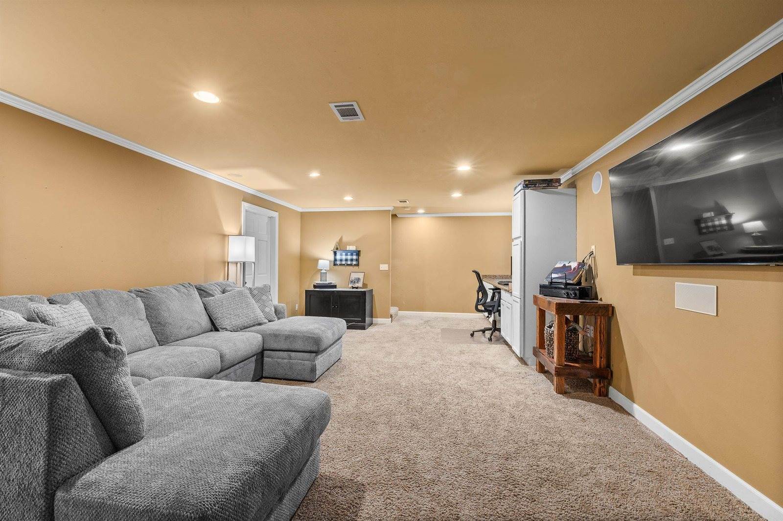 3261 Mirage Circle, Plover, WI 54467