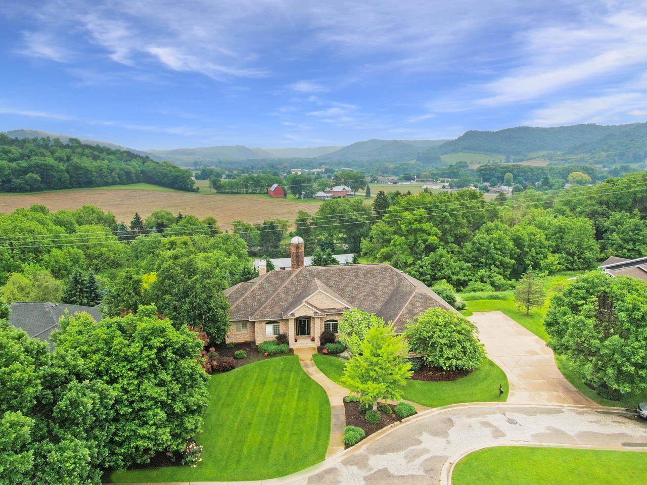 4915 Silver Morning LANE, La Crosse, WI 54601