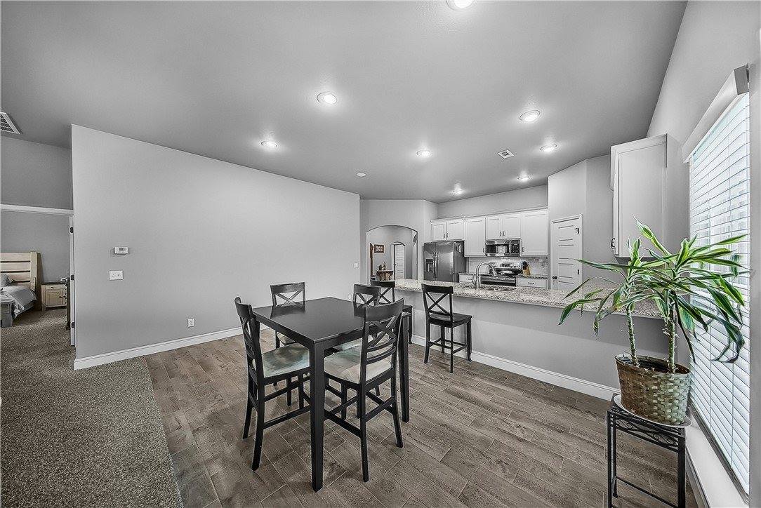 1060 Pink Lady Place, Bentonville, AR 72712