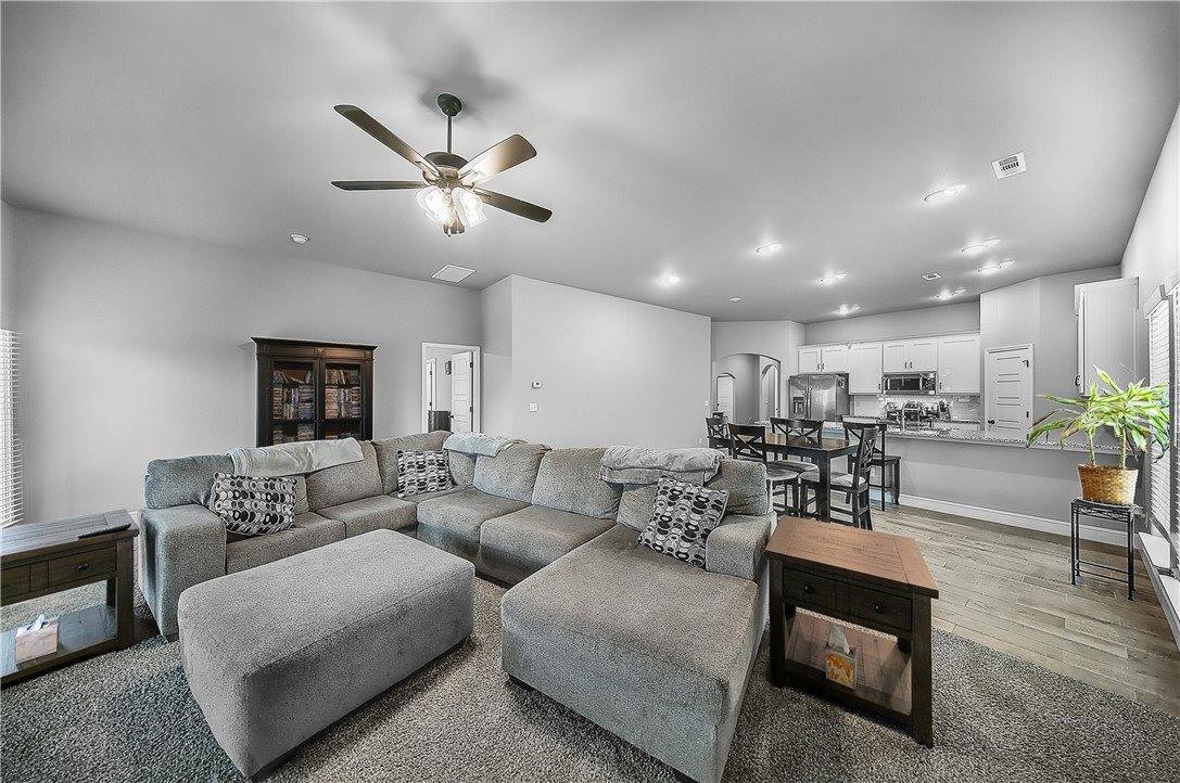 1060 Pink Lady Place, Bentonville, AR 72712