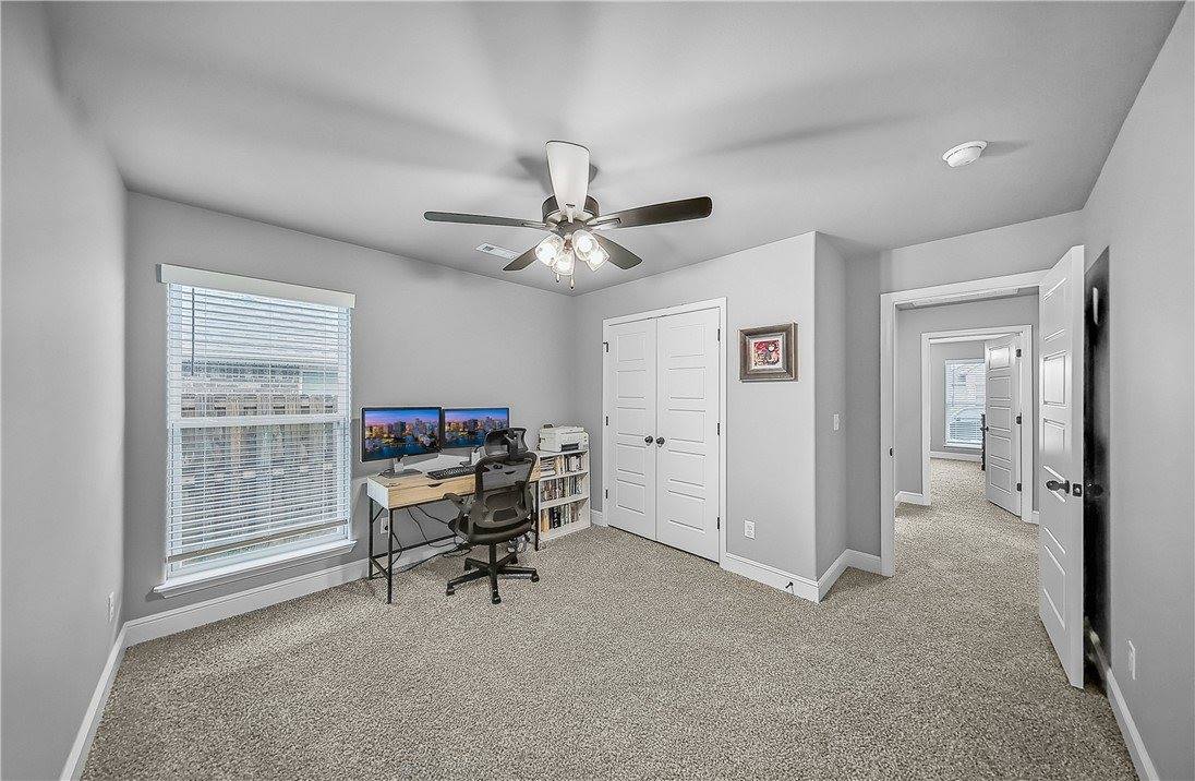 1060 Pink Lady Place, Bentonville, AR 72712