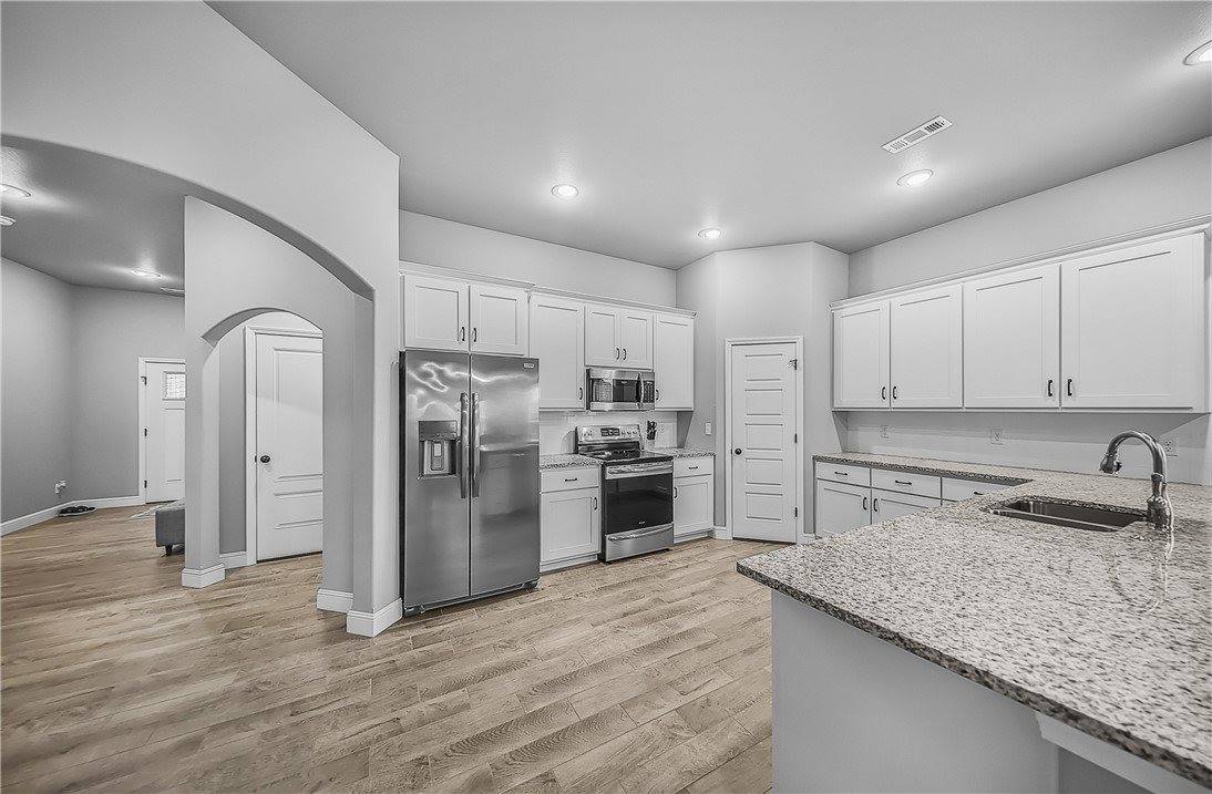 1060 Pink Lady Place, Bentonville, AR 72712