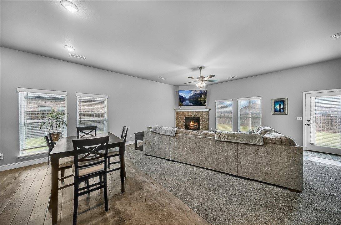 1060 Pink Lady Place, Bentonville, AR 72712