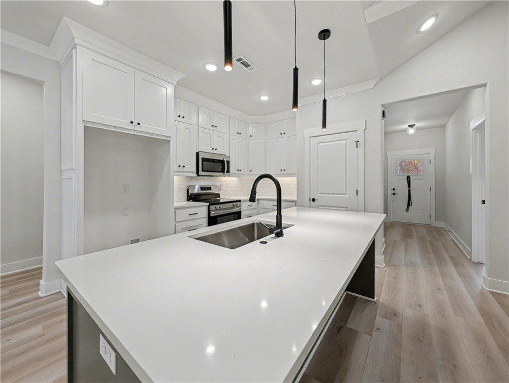 8 Wreay Lane, Bella Vista, AR 72714