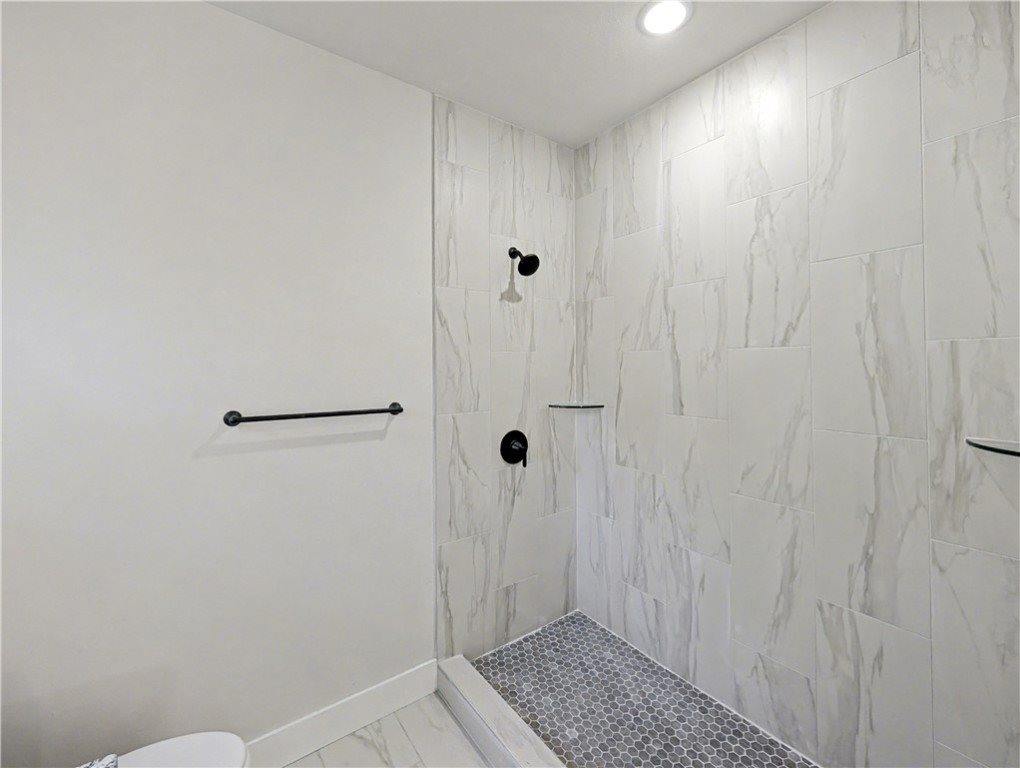 30 Lochgilphead Lane, Bella Vista, AR 72715