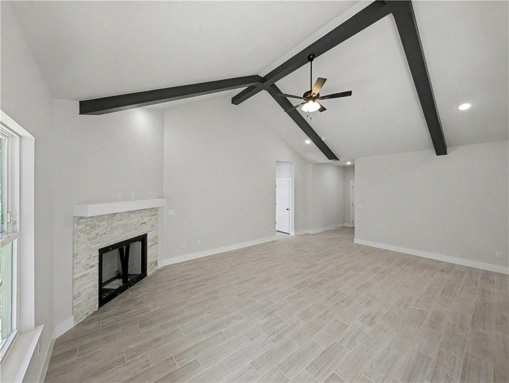 30 Lochgilphead Lane, Bella Vista, AR 72715