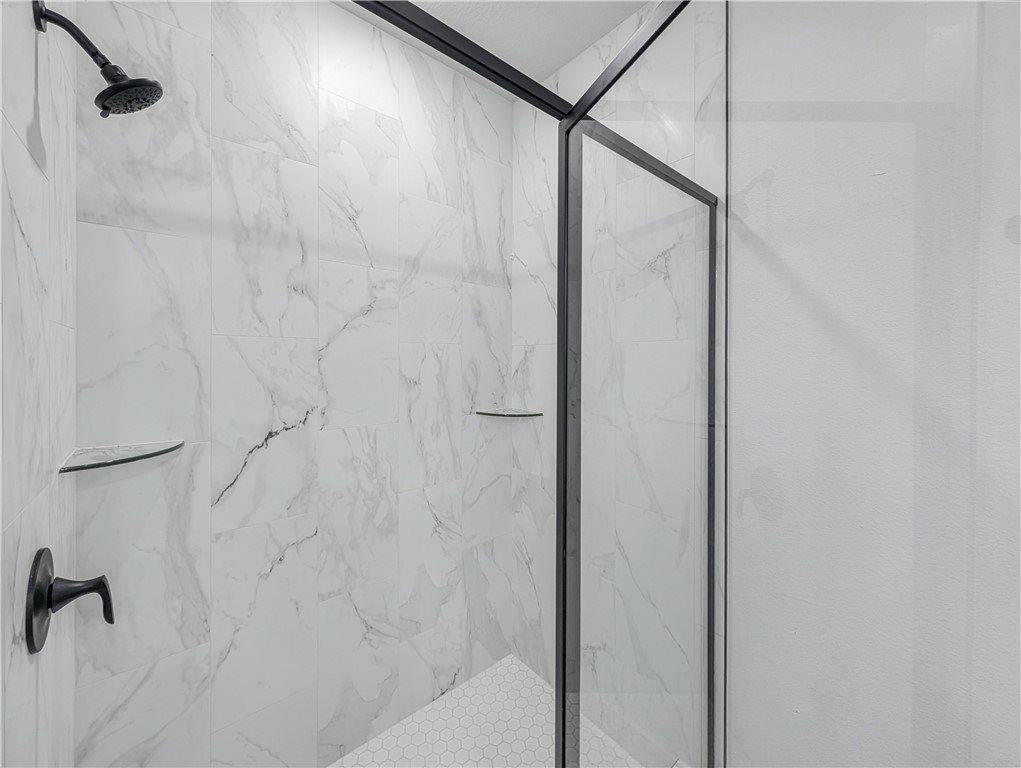 11 Dornoch Circle, Bella Vista, AR 72715