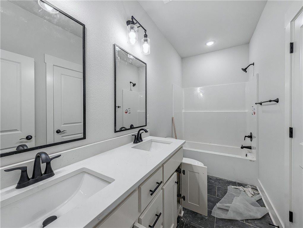 11 Dornoch Circle, Bella Vista, AR 72715