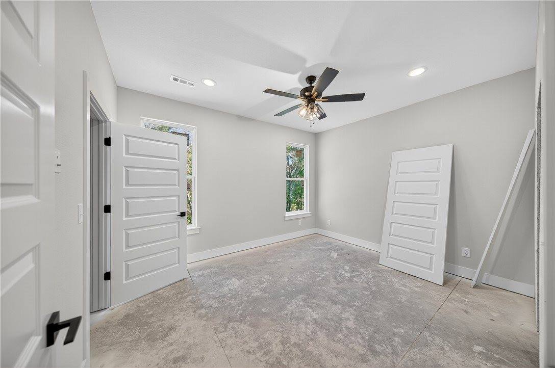 28 Lockhart Drive, Bella Vista, AR 72715