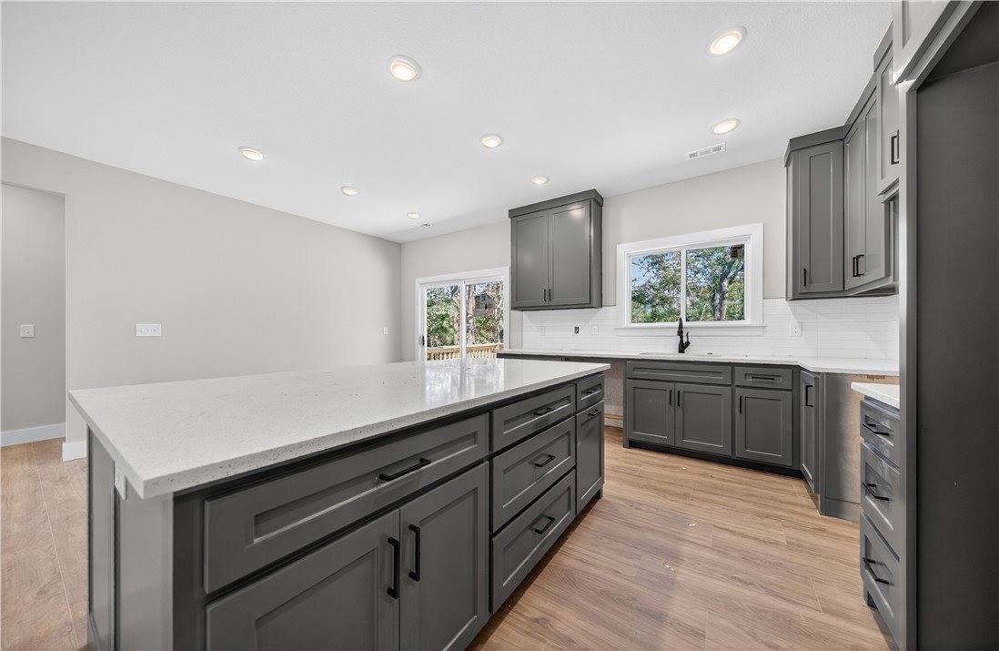 28 Lockhart Drive, Bella Vista, AR 72715