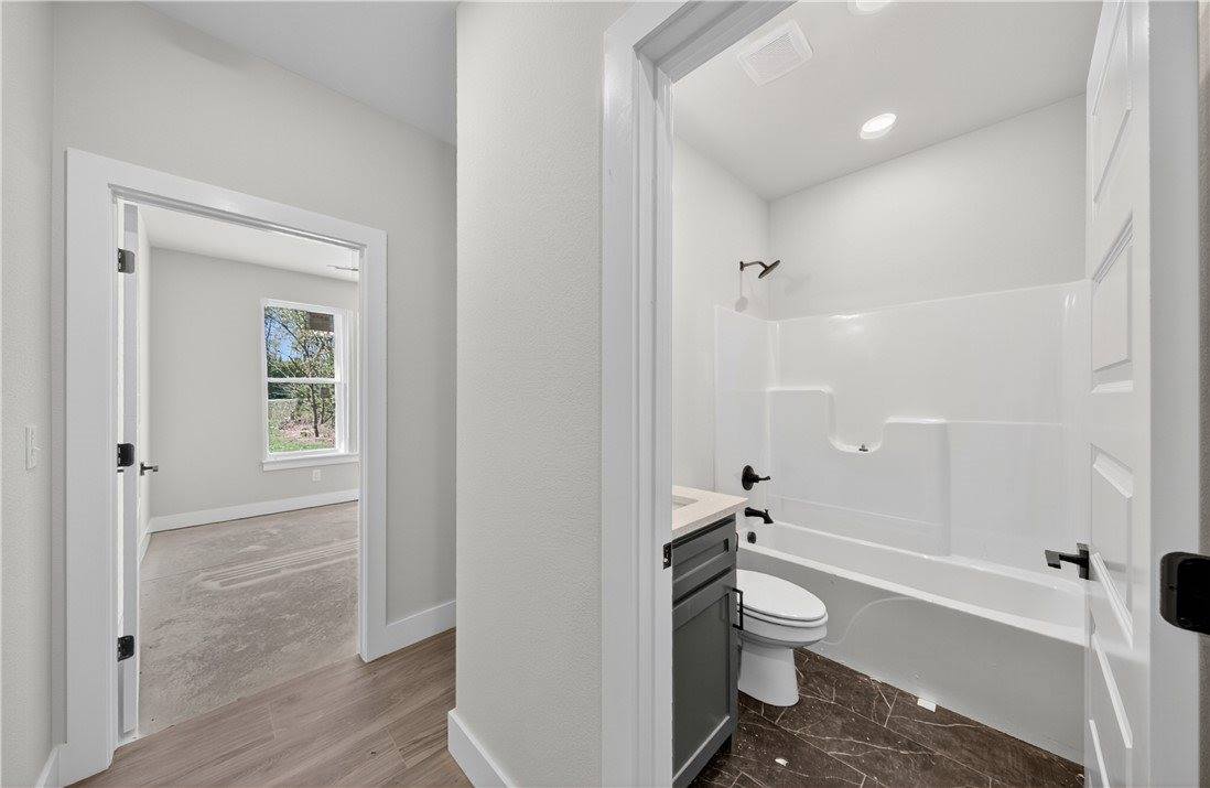 28 Lockhart Drive, Bella Vista, AR 72715