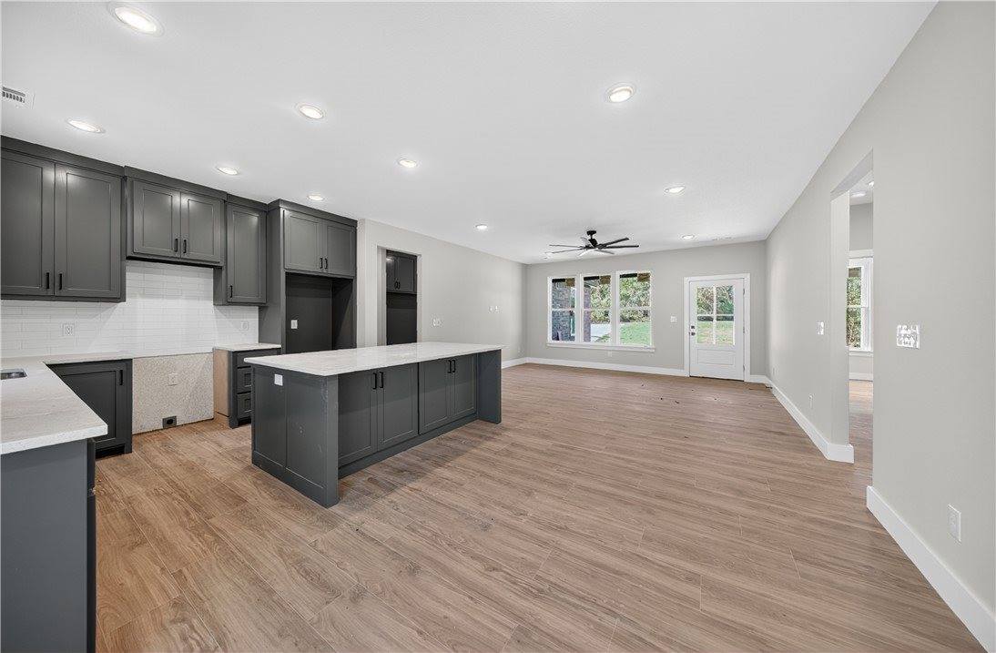 28 Lockhart Drive, Bella Vista, AR 72715