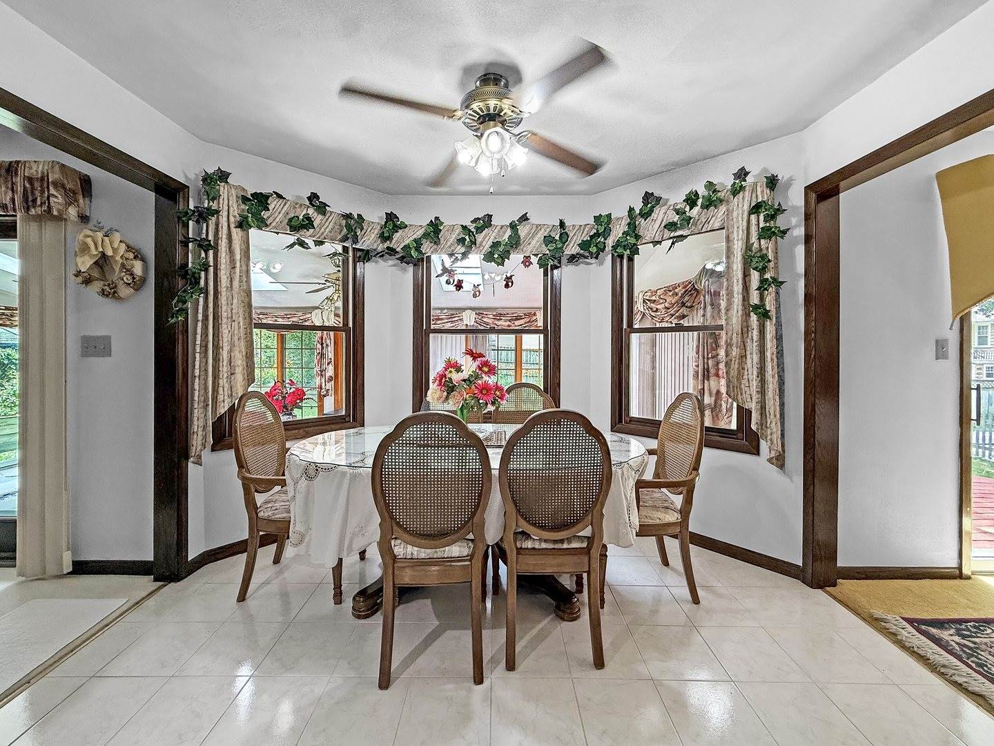 1607 Parkside Court, Freeport, IL 61032