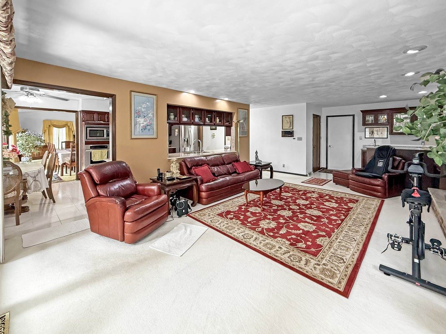 1607 Parkside Court, Freeport, IL 61032